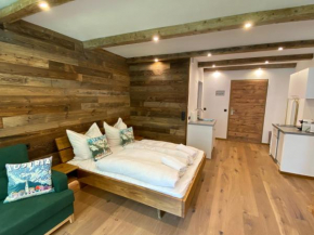 Chalet-Stil mit Pool und Bergblick